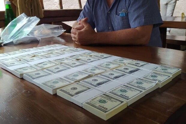 На Волині знайшлися охочі заплатити шахраєві сотні тисяч доларів за посаду в Кабміні (Фото)