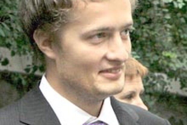 «НІХТО НЕ ПОВИНЕН БУВ ЗНАТИ, ЩО Я — СИН ПРЕЗИДЕНТА»