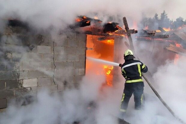 Три пожежі та застрягла «швидка»: як минула доба для волинських рятувальників