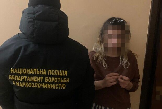 28-річну жительку Луцька покарали за торгівлю психотропами (Фото)