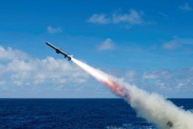 Повідомили, скільки ракет тримають напоготові окупанти в Чорному морі