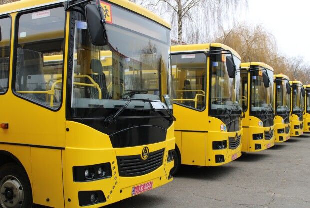 Волинські школи отримають 24 нові автобуси за кошти ЄС