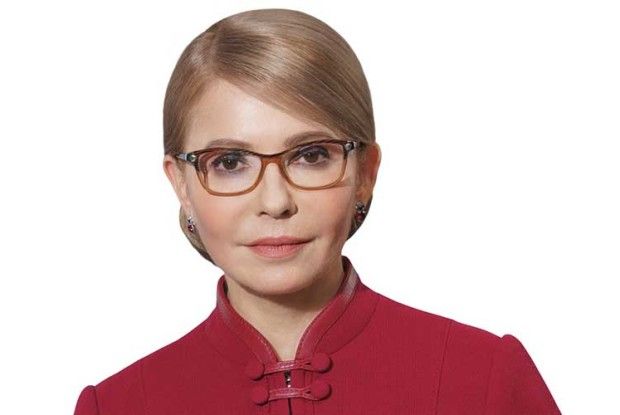 Юлія Тимошенко: «8 Березня зовсім не асоціюється з радянським офіціозом»*