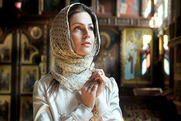 Волинський священник із Парагваю: «Чи повинна жінка покрити голову, коли йде до церкви?»