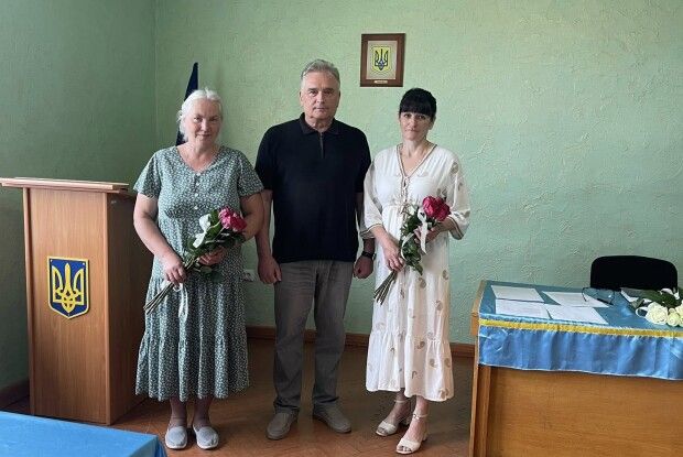 На Волині двом жінкам вручили почесне звання «Мати-героїня»
