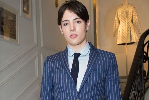 Помер 24-річний син відомої супермоделі (Фото)