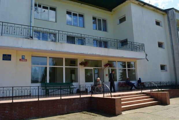 «Просимо облаштувати зупинку біля геріатричного пансіонату»