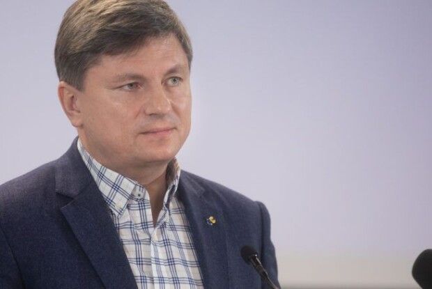 Замість витрат на кортежі, дачі та силовиків Зеленського треба фінансувати субсидії та підвищення зарплат військовим, – Герасимов