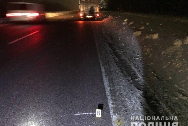 На Рівненщині фура на смерть знесла 22-річного хлопця (Фото)