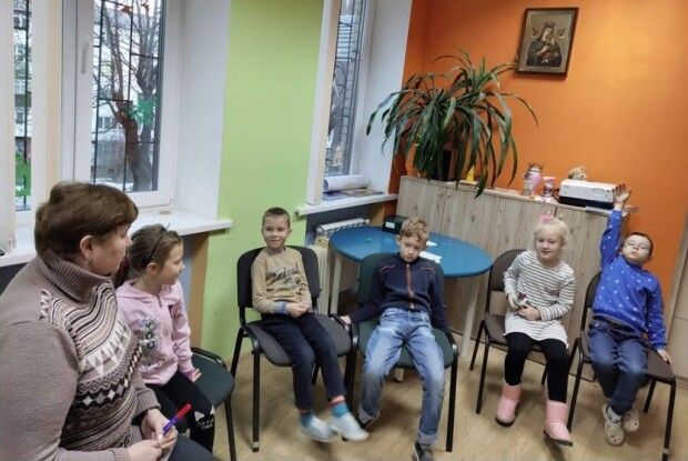 Малечі розповіли про волонтерство