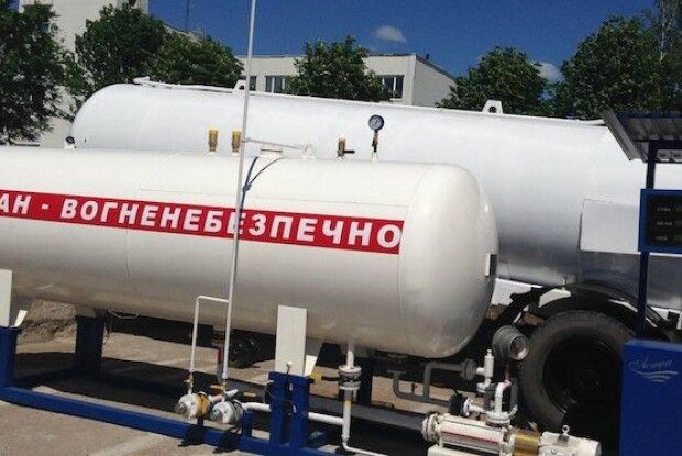 В Україні продовжують скаженіти ціни на автогаз