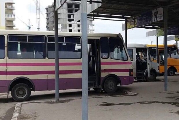 Пане губернаторе,  хто кришує перевезення пасажирів в області?