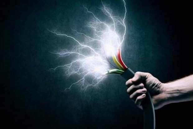 9-річну дитину вбило струмом: доторкнулася до обірваного після негоди електродроту