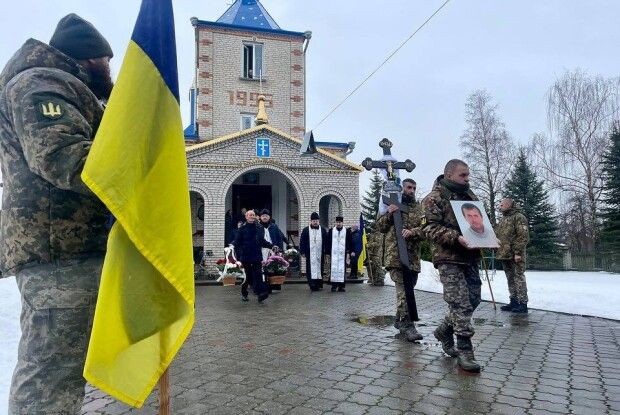 9 місяців вважався зниклим безвісти: на Волинь на щиті повернувся Геннадій Абрамчук