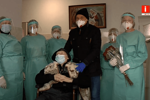На Рівненщині 100-річний дідусь поборов коронавірус (Відео)