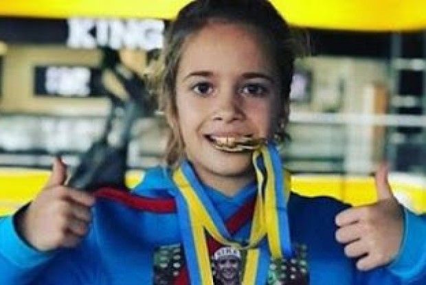 10-річна боксерка з Харкова підкорила серце Усика та Ломаченка