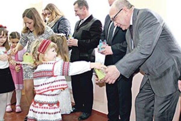 НЕ МОЖЕ БУТИ СИЛЬНОЇ КРАЇНИ,  ЯКЩО ДІТЯМ НЕ ДАРУВАТИ КАЗКУ