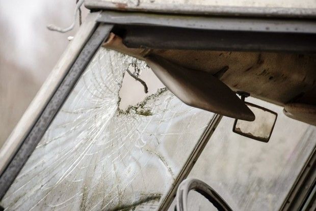 П'яний диякон Московського патріархату за кермом розбив три припарковані автівки