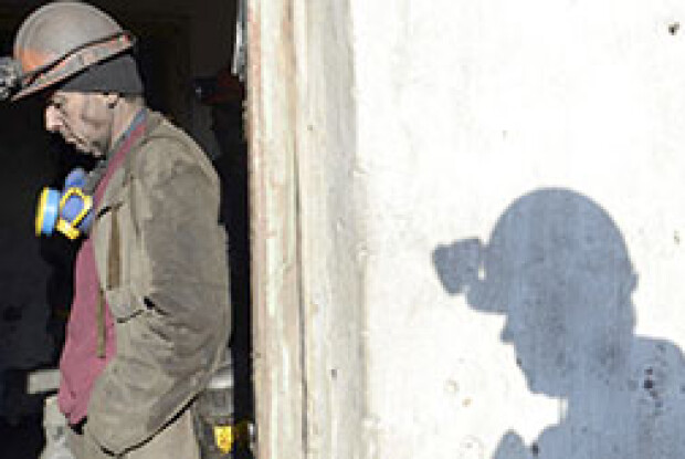 КОМУ ВИГІДНІ КАДРОВІ ЧИСТКИ НА ШАХТАХ?