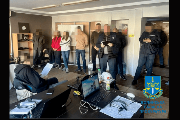 З обласного центру Волині телефонували в різні країни і виманювали величезні гроші