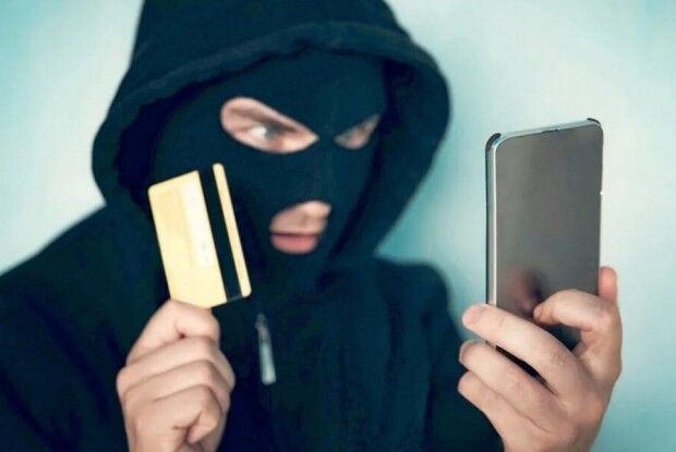 Житель Волині віддав аферистам майже 40 000 гривень