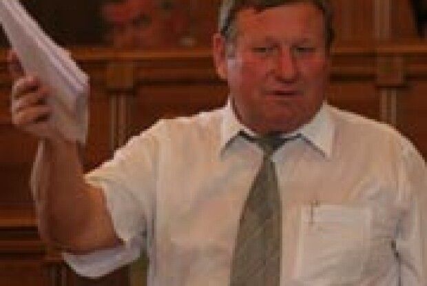 ЯК ПОДІЛИТИ БЮДЖЕТНИЙ ПИРІГ?