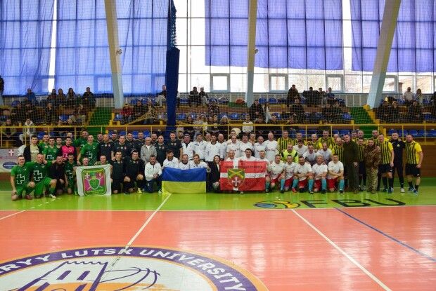 260 тисяч гривень зібрали на Волині під час благодійного футбольного турніру для ЗСУ