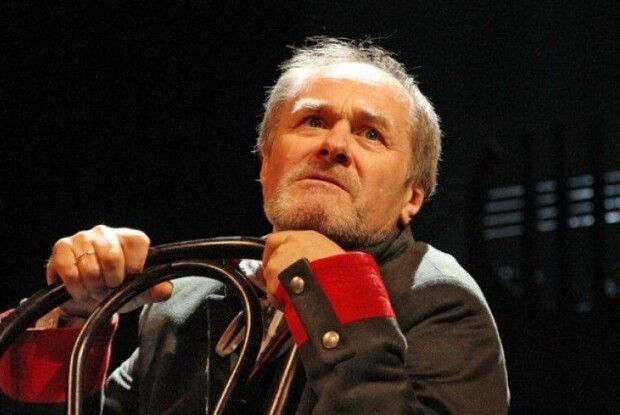 На Волині кияни знімають фільм про Петра Панчука, який у рідному селі готує новий шедевр