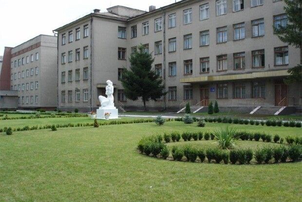 У Луцьку з пологового будинку хочуть зробити шпиталь для коронавірусних. Колектив проти. ОФІЦІЙНЕ ЗВЕРНЕННЯ
