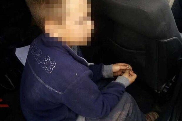З Волині на Рівненщину: внук втікав від бабусі, що пиячить, 40 кілометрів (Фото)
