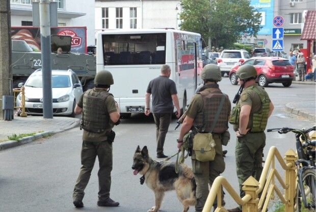 Впливова іспанська газета назвала вчорашню луцьку історію гідною серіалу «Чорне дзеркало»