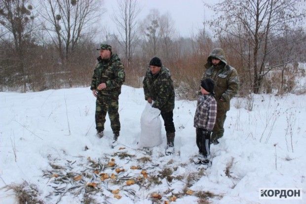 Небайдужі жителі Любомльщини рятують лелек (ФОТО)