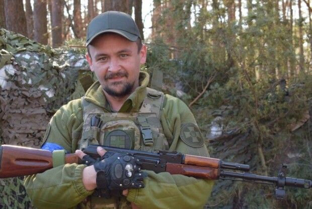 Заслужений артист України з Волині замінив мікрофон на кулемет 