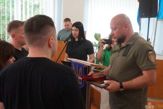 Родині поліцейського з Волині, який загинув за Україну, вручили нагороду