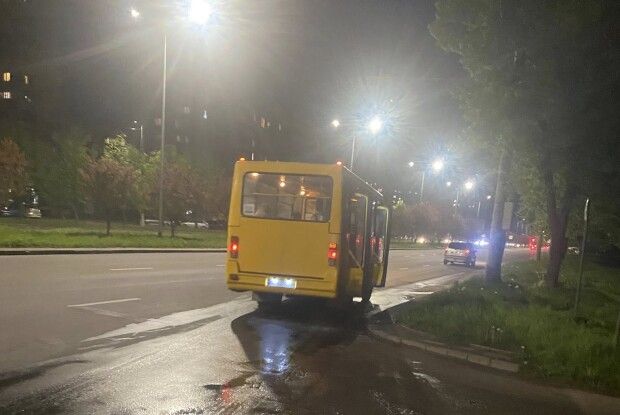 У Львові знайшли незвичайний спосіб покарати водія маршрутки, який порушив права матері загиблого воїна