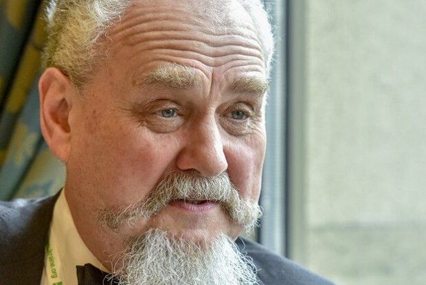 Російський історик Зубов: блискуча зовнішня політика Порошенка допомогла зупинити Путіна