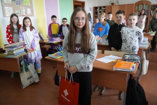 Донечку загиблого Героя з Волині привітали з Днем народження