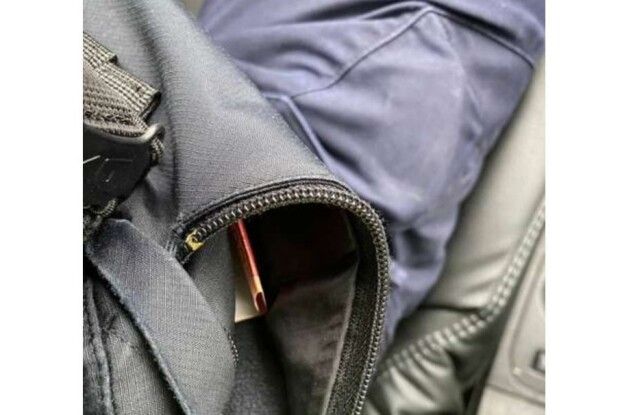 На Волині 55-річна водійка поклала в кишеню патрульному 10 євро (Фото)