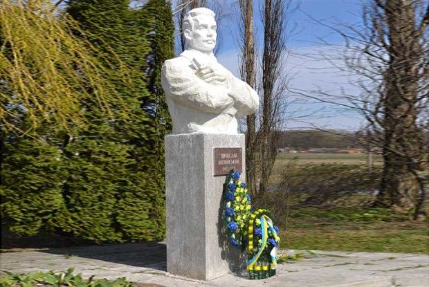 То де ж поділася «Історія Затурців»?