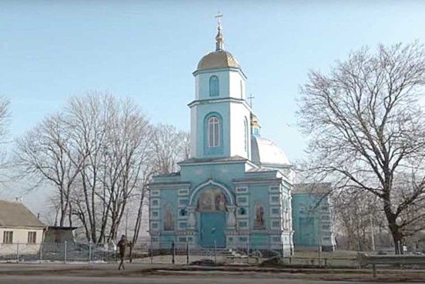 Суд зняв арешт із приміщення церкви