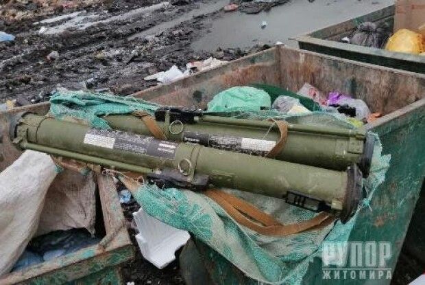 Гранати знайшли у сміттєвому контейнері
