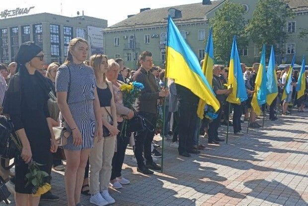 У Рівному в неділю попрощалися з трьома військовими