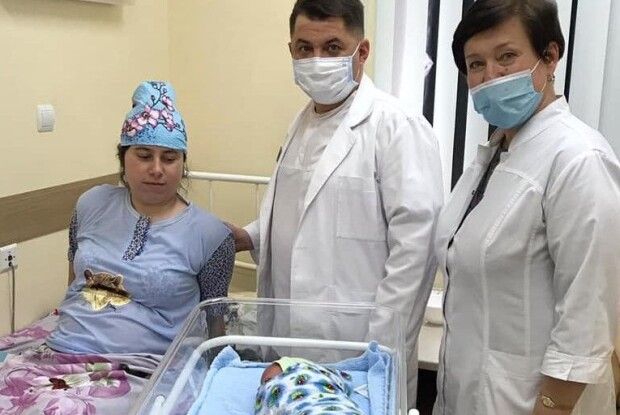 Жінці увосьме зробили кесарів розтин
