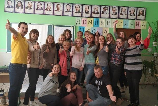 Баївська школа творить демократію