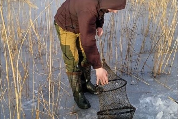 На водоймах Волині вилучили незаконні знаряддя лову