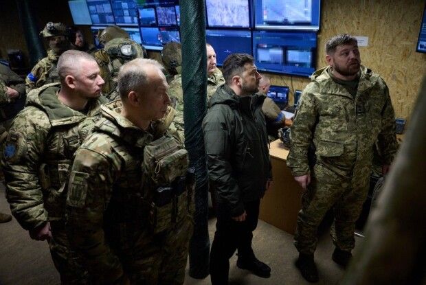 Президент приїхав в Куп'янськ на передовий командний пункт «волинської» бригади