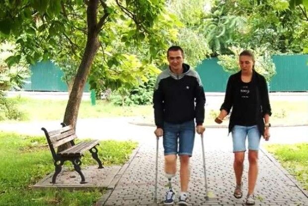 Трагічні заробітки. Українець повернувся з чеського автозаводу без ноги 