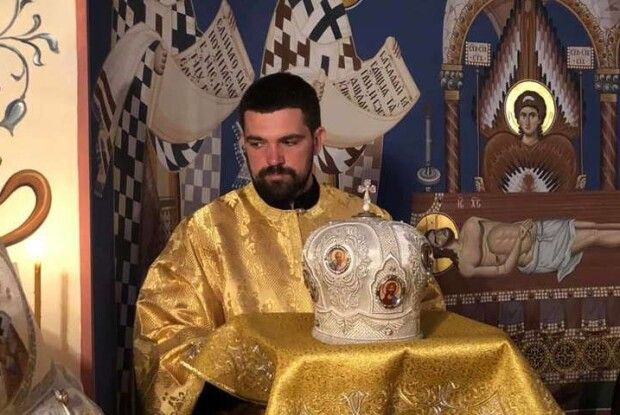 Один з керівників Офісу президента прислужує керівникам Московської церкви (фото) 