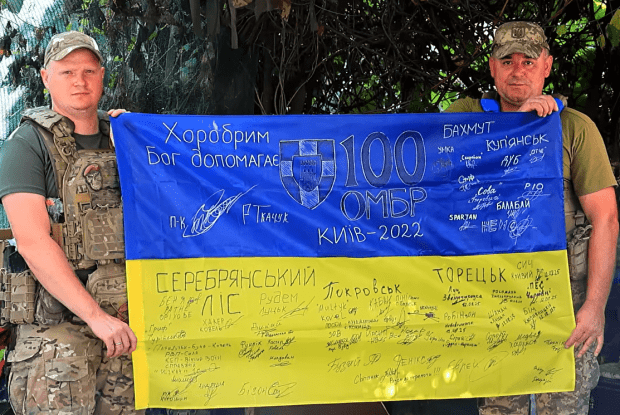 Куди передадуть легендарний стяг «Сталевої Сотки» з Волині (Відео)