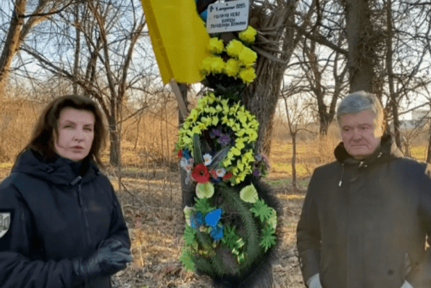 Порошенко оголосив конкурс на проєкт пам‘ятникам героям Бузкового гаю в Херсоні